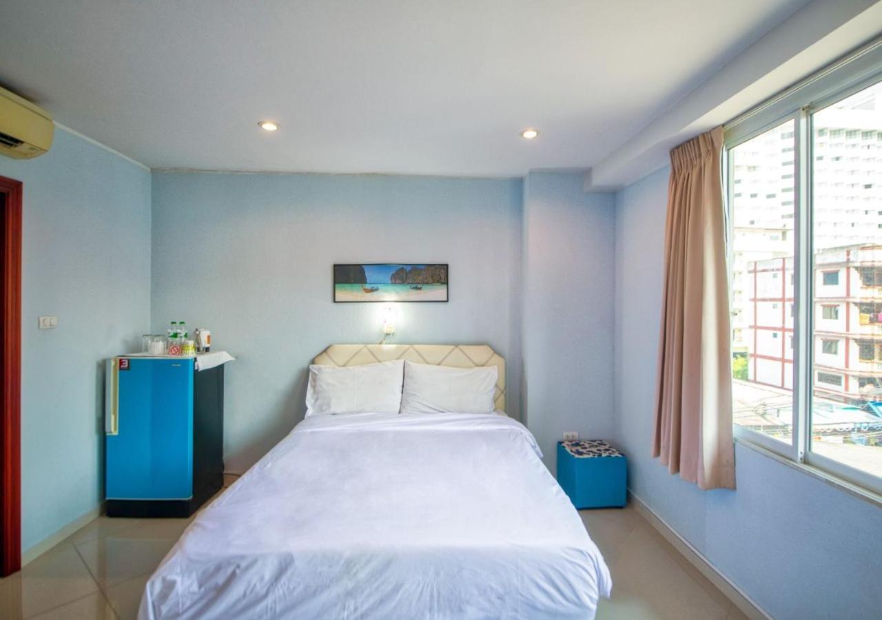 Akvavit Living Hotel Bãi biển Jomtien Ngoại thất bức ảnh