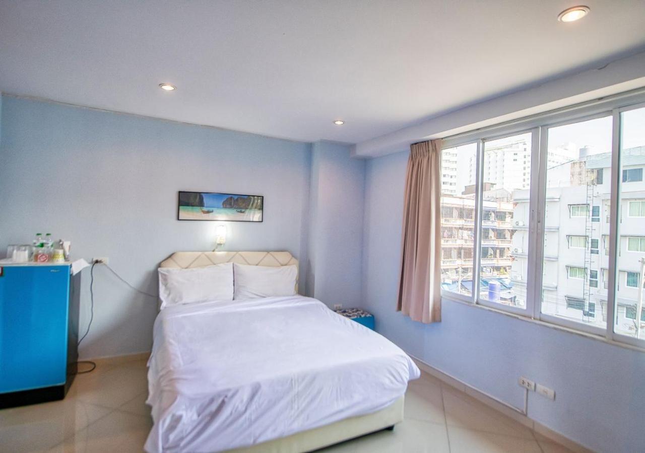 Akvavit Living Hotel Bãi biển Jomtien Ngoại thất bức ảnh